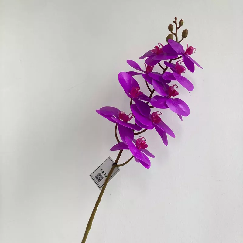 Skutečný dotykový umělou orchidej