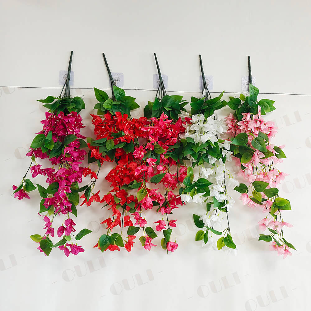 Silk Bougainvillea Wall visí